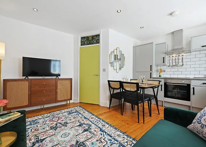 Central Park View, Kings Cross By Opulence Apartments